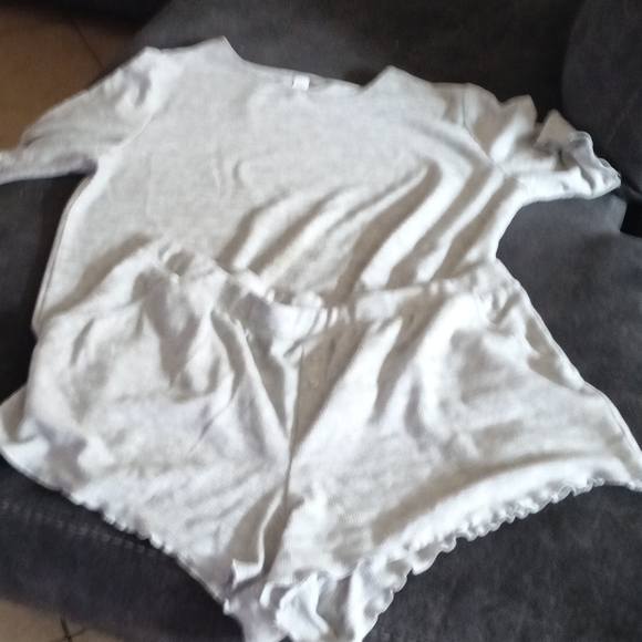 Pj's - Picture 4 of 6